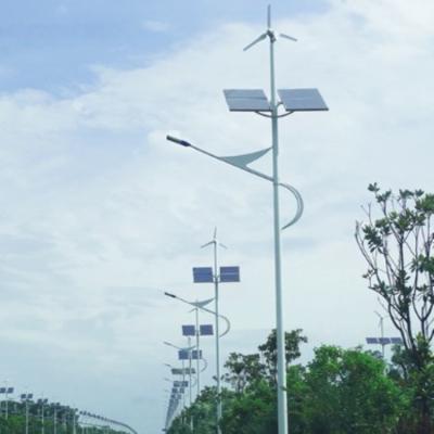 China 100w Solar Generator Municipal Vertical Wind Street Light ROAD Road Street Lights Hybrid Solar Road Lamp for sale