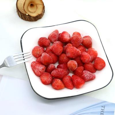 China Factory Wholesale Pure Natural FROZEN Fruit With Box Packaging Frozen Strawberries At Competitive Price for sale