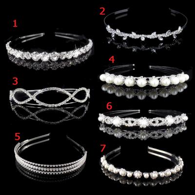 China Creative Women's Metal Jewelry Rhinestone Elegant Pearl Simple Princess Headband Wedding Bridal New Fashion Headdress Headdress for sale