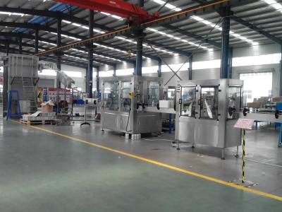 Chine Chaîne de production électrique de brasserie bouteille automatique rinçant la machine remplissante et de capsulage à vendre