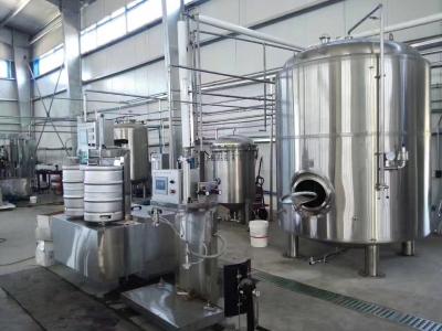 Chine taille moyenne 380V ou 220V d'équipement de microbrasserie de 3bbl 5Bbl 7Bbl 10Bbl adapté aux besoins du client à vendre