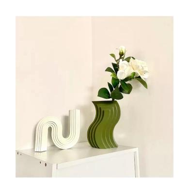 China Plain Modern Custom Nordic Home Decoration Style White Wave Design Artist Ceramic Vase for sale