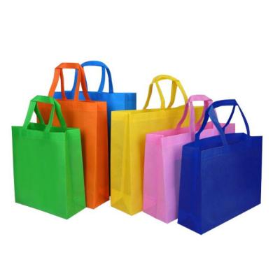 China Recyclable Non-woven Goodie Bag Non-Woven Shopping Bag Non-Woven Logo Cheap Customizable Bag Printed for sale