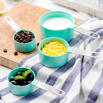 China Viable Wholesale Custom Antique Style Set of 8 Pieces Stainless Steel Metal Handle Color Plastic Measuring Cups and Dosers for sale