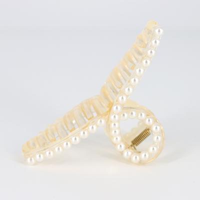 China High Quality Sweet Hair Claw Metal Pearl Elegant Gold Hair Accessories Claw Clip For Women for sale