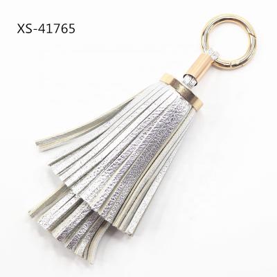 China Hot Selling Holiday Cloth Keychains Fashion Carabiner Key Chain For Girls Key Chains In Various Shapes From China for sale