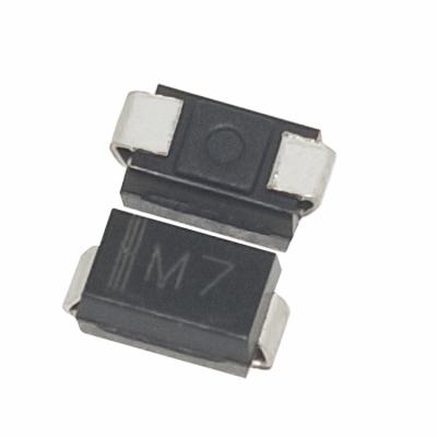 China SMT M7 Rectifier Diode 1N4007 IN4007 Standard BUNDLE 1A 1000V Volume 4*2.5mm for sale