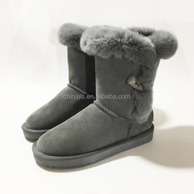 China Waterproof 2021 women's winter snow boots shoes cheap flat wool durable warm elegent classic factory direct sale model wholesale for sale