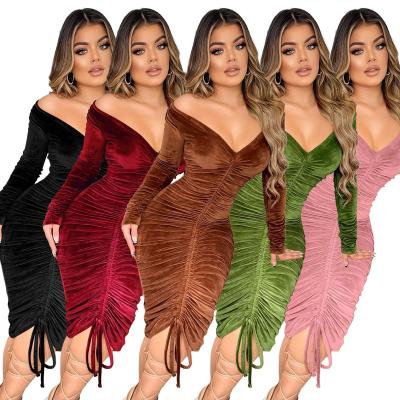 China 2022 Ladies Breathable Luxury V-Neckline Off Shoulder Long Sleeve Sexy Drawstring Pleated Midi Women Velvet Dress for sale