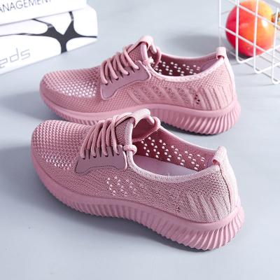 China Fashion Trend Factory Direct Women Fashion Sports Shoes Comfortable Casual Football Shoes for sale