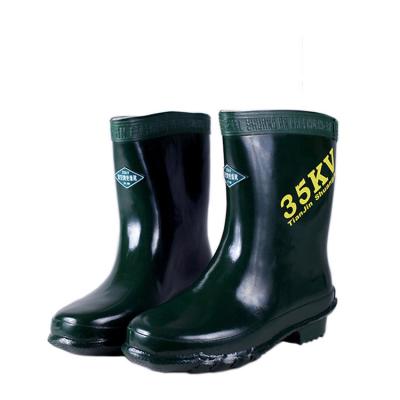 China Green Industrial High Voltage Insulated Rain Boots Rubber Boot 35KV Dielectric Men Insulated Rubber Slip Resistant Boots for sale