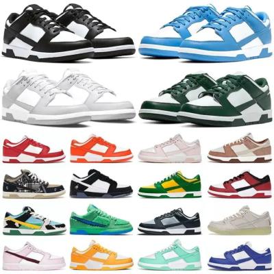 China 2022 Trend Fashion Low Top Running Shoes for Women Men Green Red White Black Panda Photon Dust Kentucky University Brazil Chicago Women's Trainers for sale