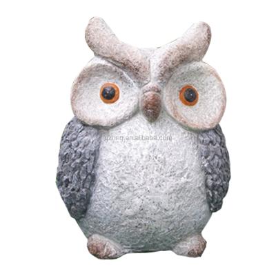 China Decorative Animal Resin Owl Statue Europe Garden Polyresin Figurine for sale