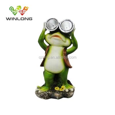 China New Europe garden resin standing frog statue with solar light eyes for sale for sale