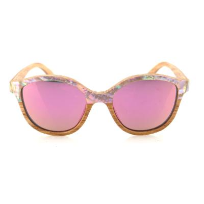 China Fashion Sunglasses Polarized Lens Pink Luxury Seashell Wood Sunglasses For Women for sale