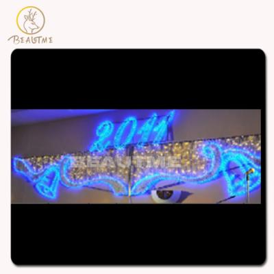 China Outdoor Commercial Use Christmas New Year Decoration Corridor Walkway Bar Weeding Pole Street Pattern Lights for sale