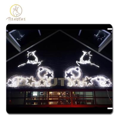 China Commercial Use Outdoors Pattern Light Giant Reindeer Pattern By Rope Lamp For Decorative Park Plaza Cafe Market Christmas for sale