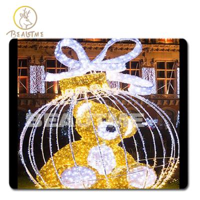 China Firm on Pattern Light Hotel Street Mall 3D Bear Shape Waterproof Outdoor Light Pattern Light for Christmas Holiday for sale