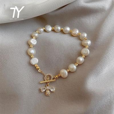 China 2022 New Natural Pearl Bee Classic Fashion Dangle Bracelet Fashion Jewelry TRENDY Female Student Friends PARTY SEXY Matching Bracelets for sale