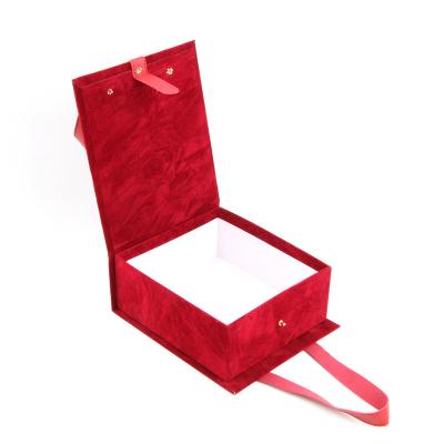 China Recycled Materials OEM Fold Handle Box Rigid Wedding Festival Souvenir Packaging Eco-friendly Durable for sale