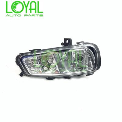 China European Truck Auto Spare Parts Fog Lamp OEM 9608202156 9608202256 For MB Actrocs MP4 Truck Head Light 9608202156 9608202256 for sale