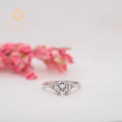 China Romantic Hot Sale HPHT CVD Lab Developed Diamond IGI Certified 0.5 Carat White Gold Brilliant Oval Cut Jewelry Diamond Ring for sale