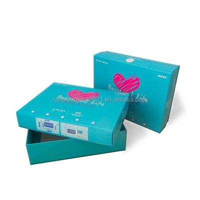 China Othes Cardboard Packaging Box , Professional Custom White Top And Bottom Lid Box for sale