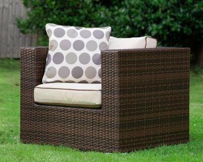 China Traditional kerchief rattan garden armchair in chocolate prep with cushion and outdoorcover for sale