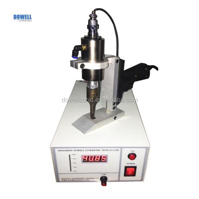 China Ultrasonic Cloth Cutter DW-CD30-800 30K800w Ultrasonic Cloth Hole Making Cutter With Round Circle Blade for sale