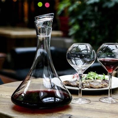 China Wholesale CLASSIC Single Clear Success 800ml Crystal Glass Wine Decanter With A Stopper for sale