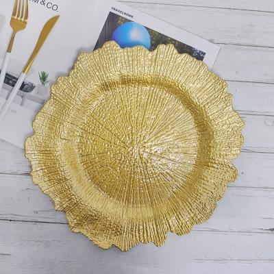 China Disposable Plastic Dish Suppliers Sale Wedding Reef Gold Charger Disposable Dish Plastic for sale