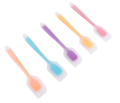 China Viable Silicone Cake Scraper Food Grade Translucent Heat Resistant Baking Accessories Cake Spatula for sale