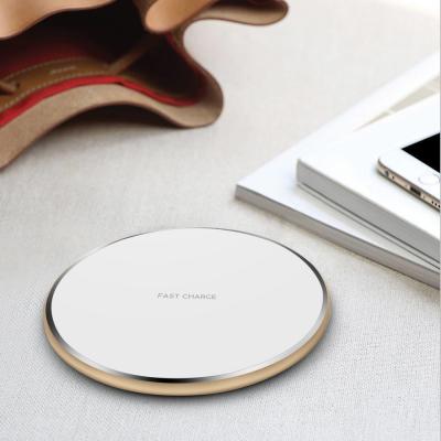 China 2019 Portable 10W Fast Charging Pad for Iphone for Samsung Aluminum Alloy+ ABS High Speed Wireless Charger for sale