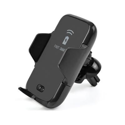 China New Qi infrared auto sensor car wireless fast charger for iPhone XS universal air mount wireless charger qi for iPhone XR holder for sale