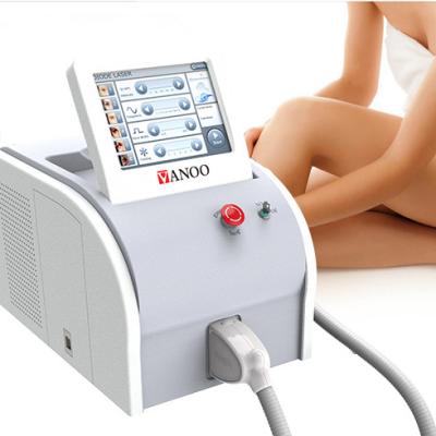 China Lightweight Painless 808nm Diode Laser Hair Removal Machine 14×10mm2 Spot Size for sale