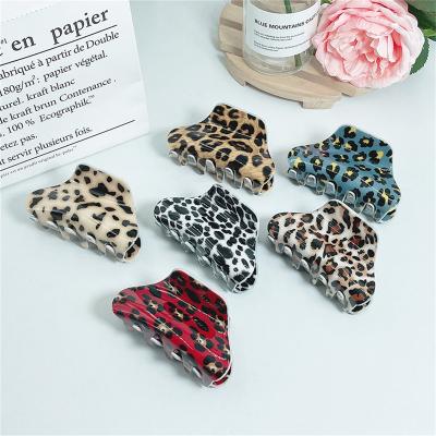 China New fashion design hair clip design leopard hair claw the small cut of the accessories hair clips woman girls for sale