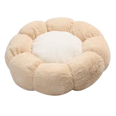 China 2022 New Heater Design Round Flower Shape Extra Warm Soft Deep Sleep Cat Dog Bed Anti Slip Heated Pet Bed for sale