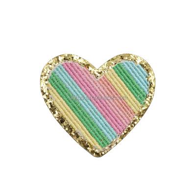 China Sustainable Wholesale Chenille Patches Custom Iron On Embroidery Heart Patches for sale