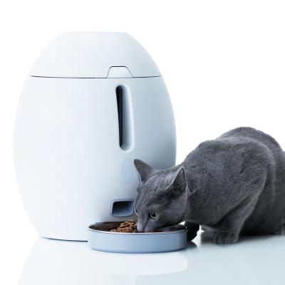 China Factory Wholesale Automatic Smart Timed Cat Dog Food Dispenser Automatic Vacuum Pet Feeder for sale