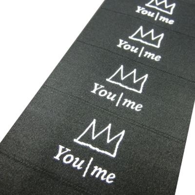 China Sustainable Industrial Sewing Machine Clothes Label Hanger Labels For Supreme Bags for sale