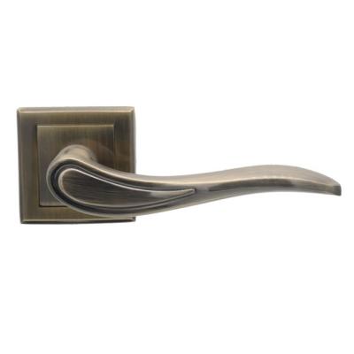 China Modern Aluminum Alloy Door Lever Handle On Square Rosette For Interior Bathroom Door for sale