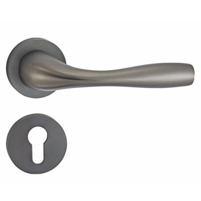 China Italy Modern Black Modern Interior Doors Brush Nickel Handles Bedroom Modern Zinc Wholesale Door Handle for sale