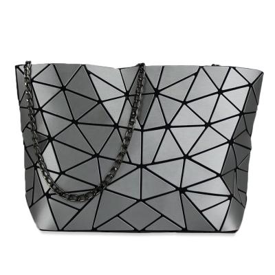 China PU Solid Color Deformable Waterproof Chain Geometric Cross - Body Bags For Women for sale