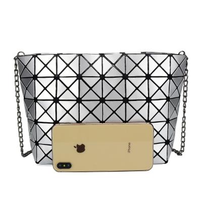 China Daily Life Cross - Geometric PU Solid Color Body Bags Women Shoulder Chain Bag for sale