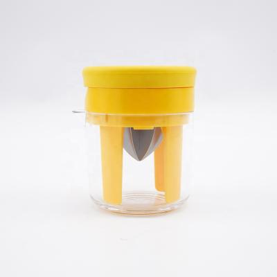 China Multifunctional Stainless Steel Viable Cutter Juicer Press Squeezer With Cup Cirus Reamer And Cutter Tool for sale