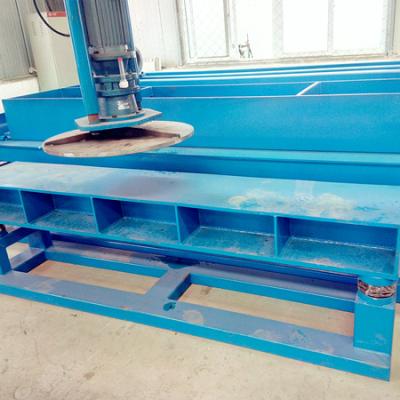 China Troweling and vibrating concrete trusses table for precast mold for sale