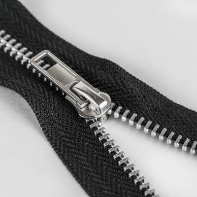 China Viable hot sale! smooth metal zipper custom zipper for clothing bag shoes suitable zipper for sale