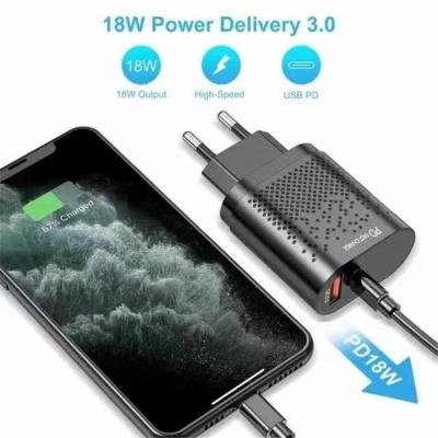 China New Smart Watch 2021 USB-C 20W Fast Charger High Quality UK/EU/US Plug Suitable for Apple Samsung plus Me Multifunctional Charger for sale