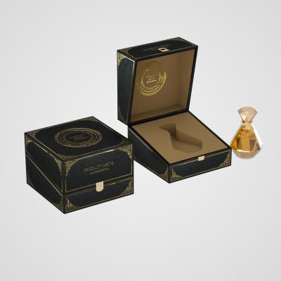 China New Design Handmade Custom Makeup Set Luxury Wooden Product Tube Magnetic Paper Candle Rigid Gift Perfume Box Packaging for sale