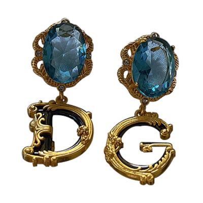 China Wholesale Exquisite Design Women's Earrings New Product CLASSIC Innovative Earrings With Diamonds for sale